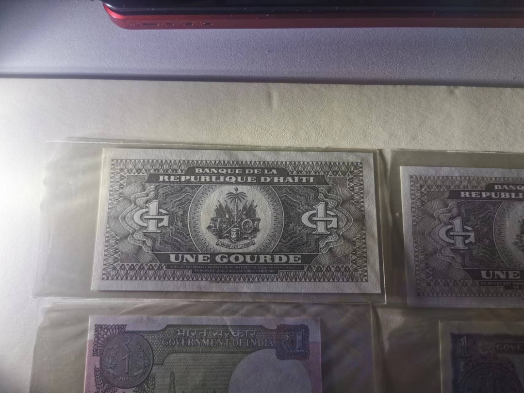 237.【鲸贝乐淘★两拍包邮】三字经·第“为人子，方少时”号拍卖 【海地★印度★文莱】6张如图，海地2张UNC，印度有订书机孔全新未流通，文莱两张流通品相如图