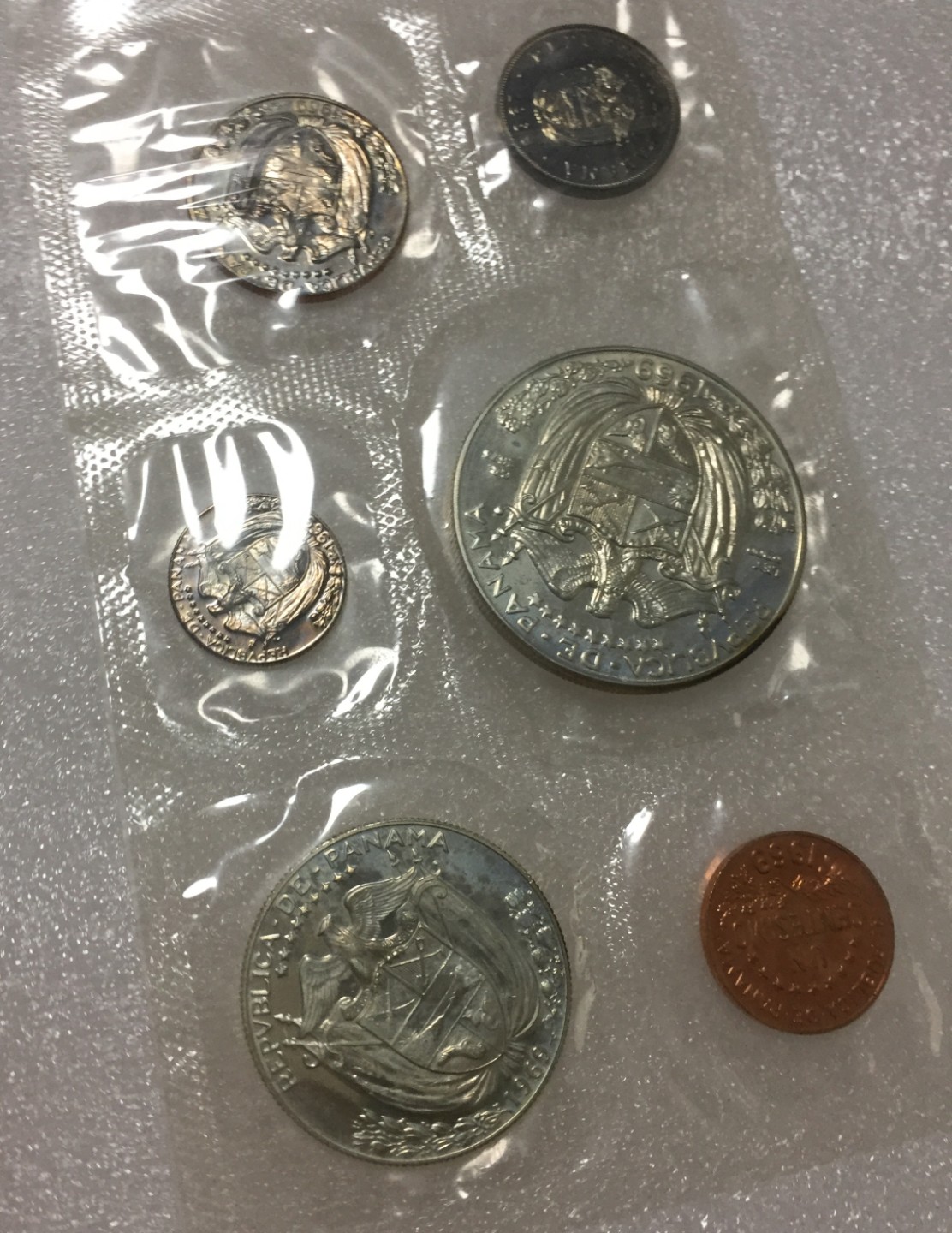 方圆集藏第四期专场 11424-外国1969巴拿马精制币限量套装 