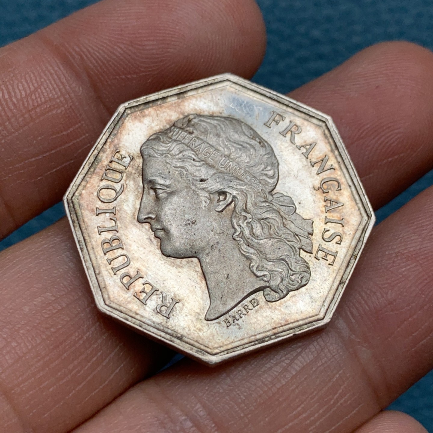 《竞宝斋》第157场-法国八角与章 专场！周日，周一，周四 3场 (全场包邮) 法国八角银质代币，吉恩地区公证人，14.16g，31.4mm，丰饶角