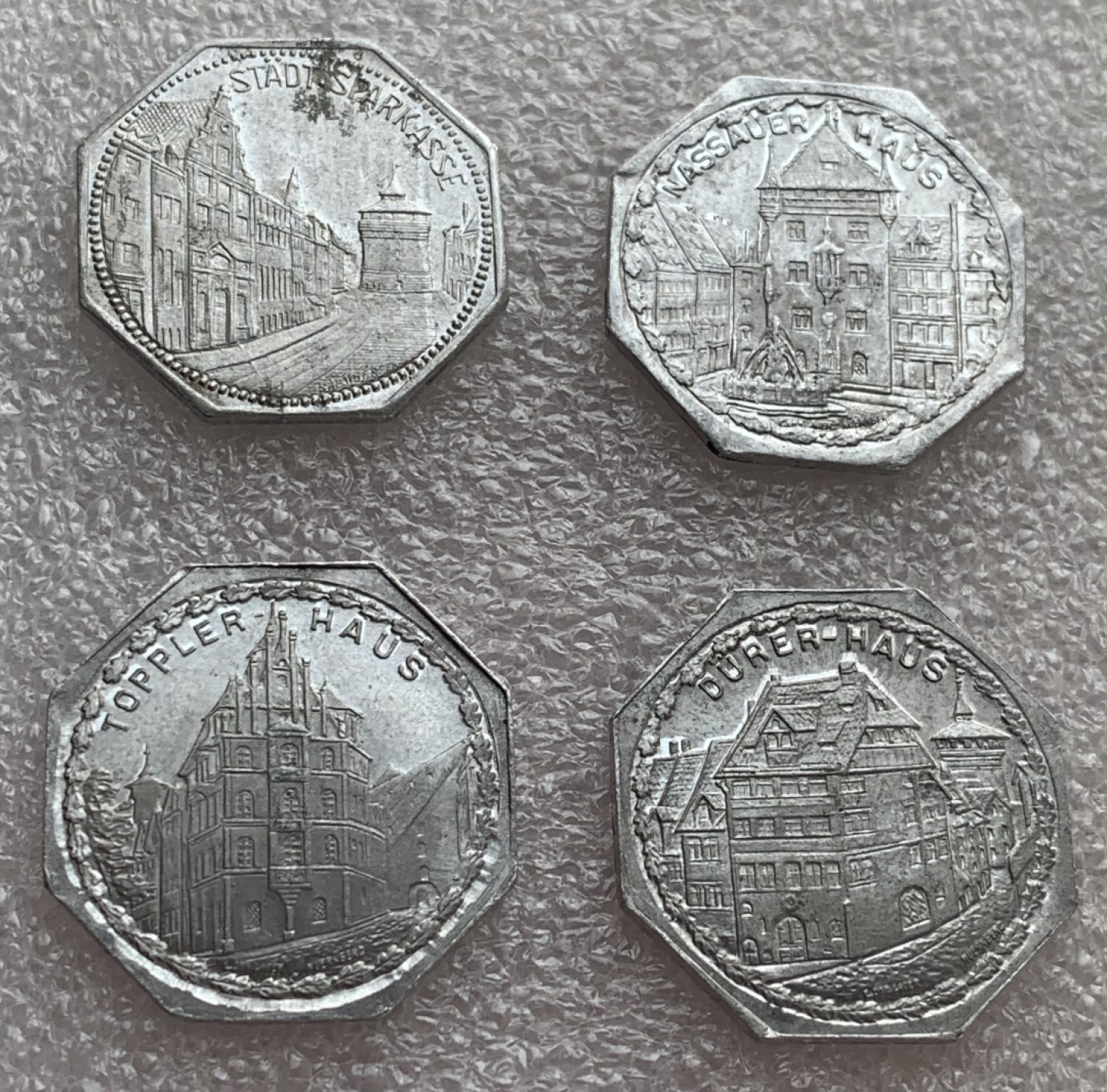 瓶子🏺第88期拍卖会 德国1920年纽伦堡电车币代用币20芬尼铝币4枚（1）