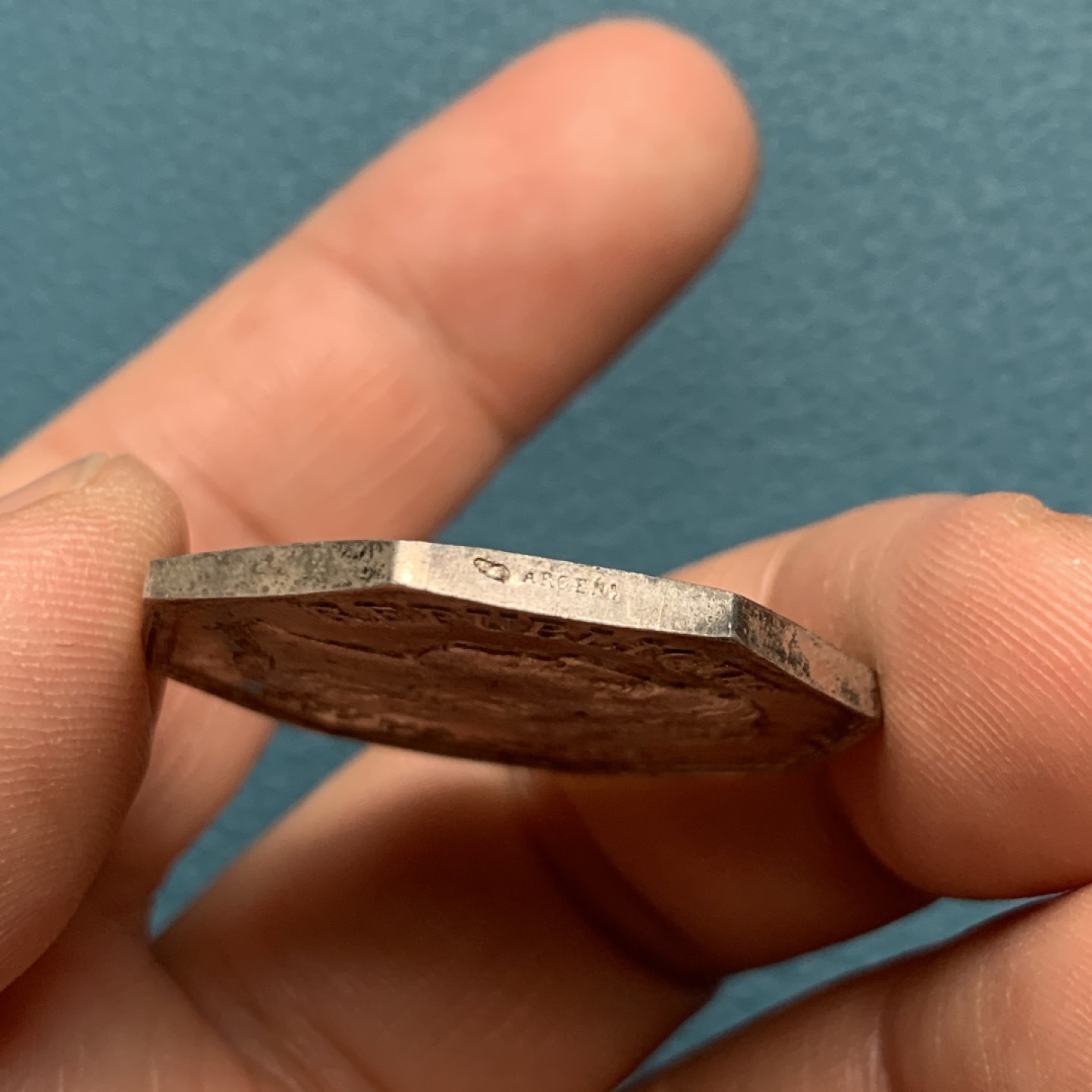 《竞宝斋》第157场-法国八角与章 专场！周日，周一，周四 3场 (全场包邮) 法国八角银质代币，吉恩地区公证人，14.16g，31.4mm，丰饶角