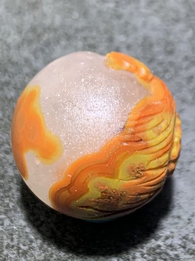 精美亚光冰飘战国红玛瑙手工俏色巧雕刻雄鸡报晓珠子一颗！ 精美亚光冰飘战国红玛瑙手工俏色巧雕刻雄鸡报晓珠子一颗！