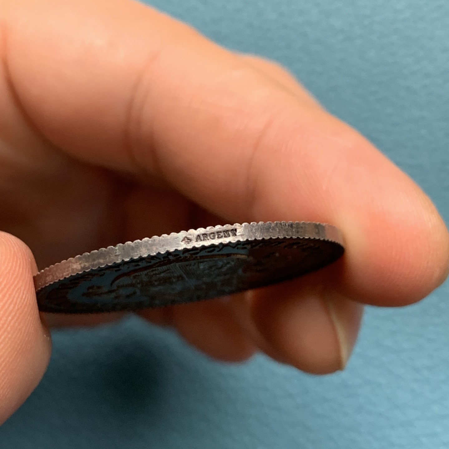 《竞宝斋》第157场-法国八角与章 专场！周日，周一，周四 3场 (全场包邮) 法国银章，里昂霍皮塔夫平民管理委员会希尔德贝尔特夫妇，16.1g，35mm，蜜蜂边铭，五彩黄油光，底板好