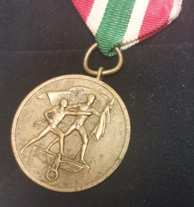 崇实勋章拍卖所（第8期上海发货） - （代）第三帝国梅梅尔地区回归奖章