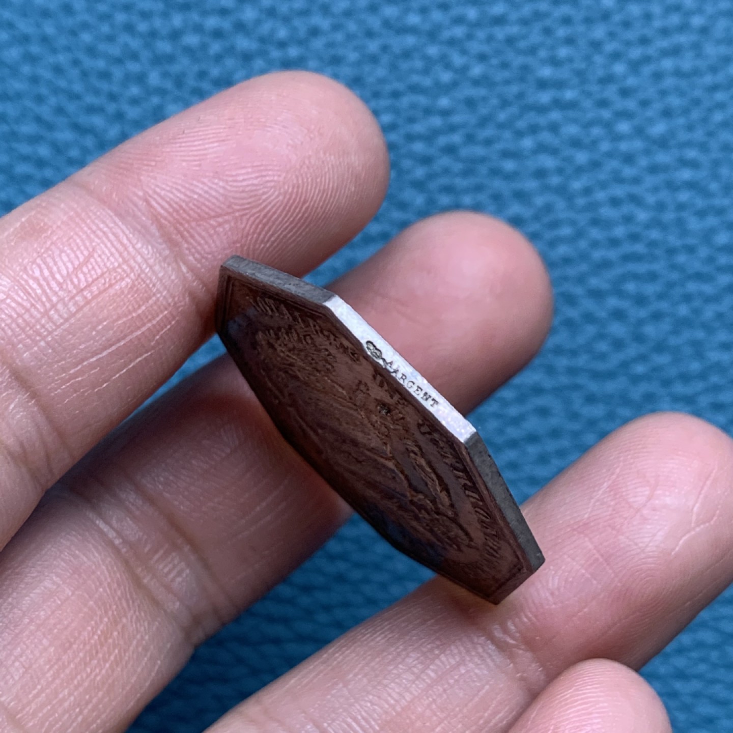 《竞宝斋》第157场-法国八角与章 专场！周日，周一，周四 3场 (全场包邮) 法国八角银质代币，1883年里昂公证人，14.16g，32.8mm，丰饶角边铭