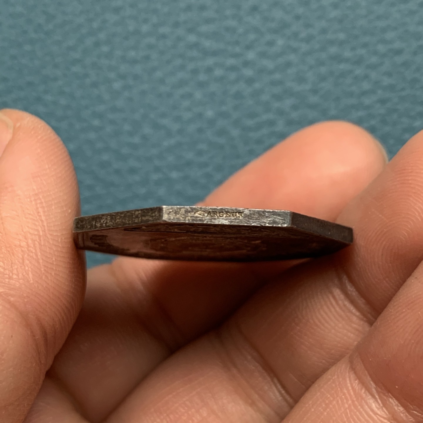 《竞宝斋》第157场-法国八角与章 专场！周日，周一，周四 3场 (全场包邮) 法国八角银质代币，1839年里昂公证人，14.54g，32.5mm，手指边铭