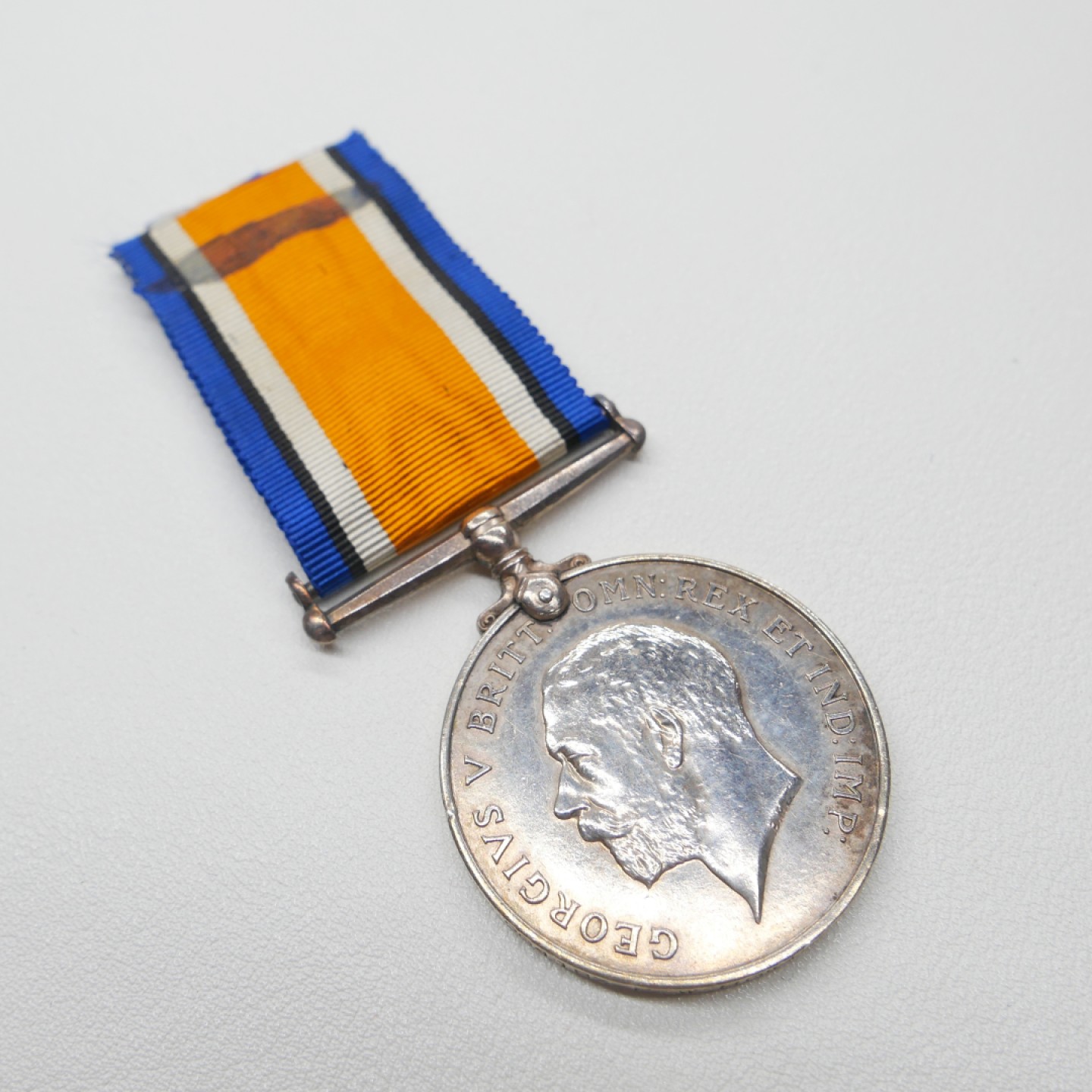 交易所2023-4-22群拍 英国一战奖章，银质，授予皇家海军霍华德，此人参与中国近代史重要转折