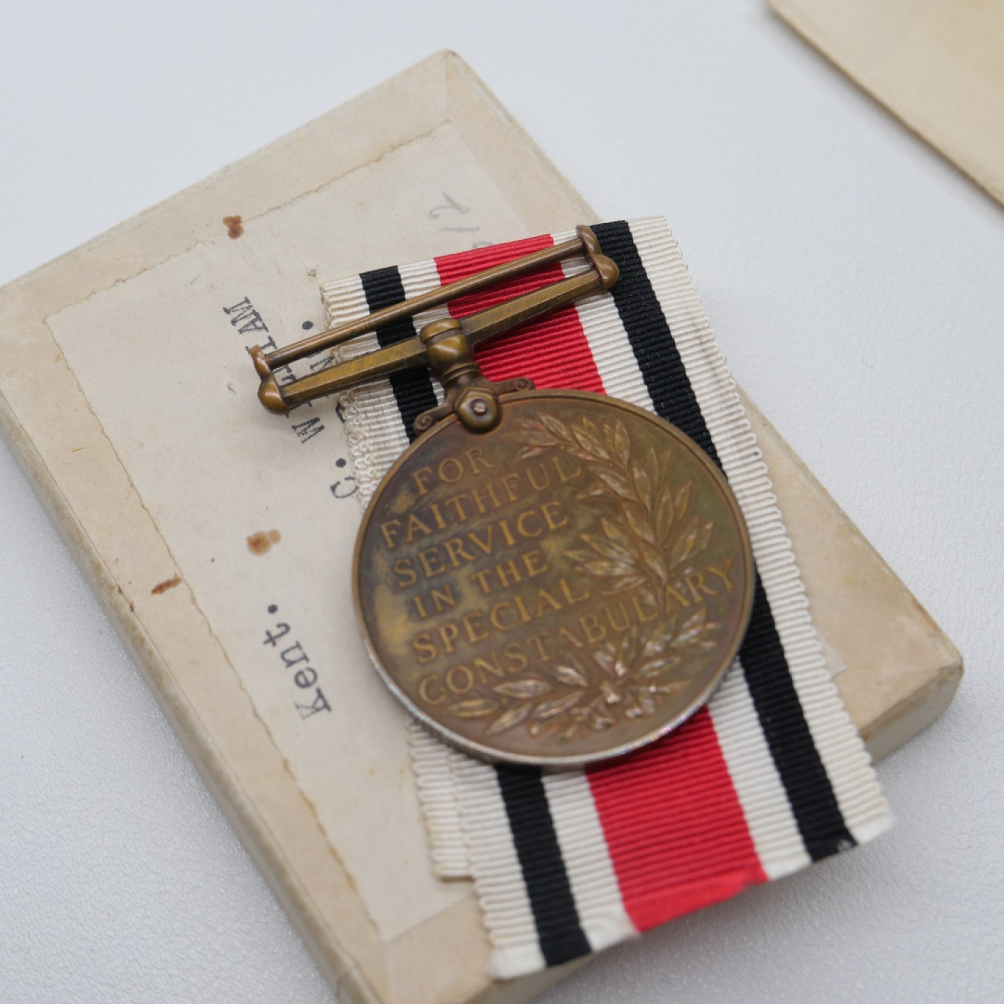 交易所2023-4-22群拍 英国志愿警察长期服役奖章，乔治五世版，原盒