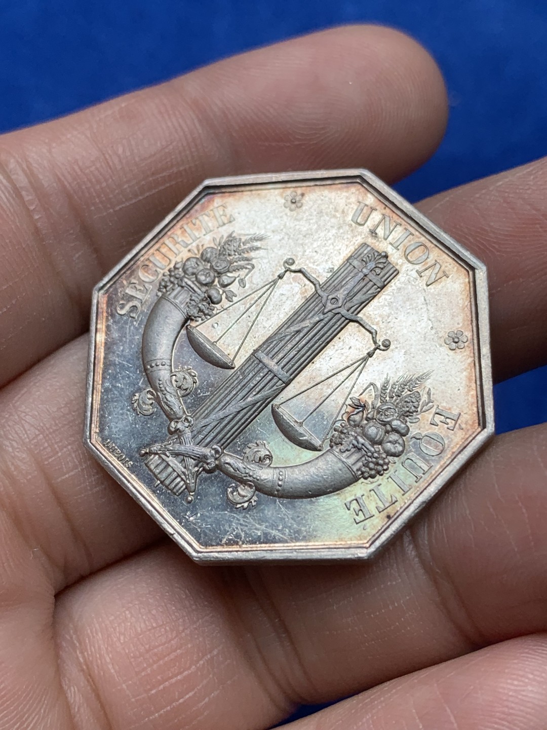 《竞宝斋》第157场-法国八角与章 专场！周日，周一，周四 3场 (全场包邮) 法国八角银质代币，兄弟会保险，19.27g，34.7mm，船首边铭