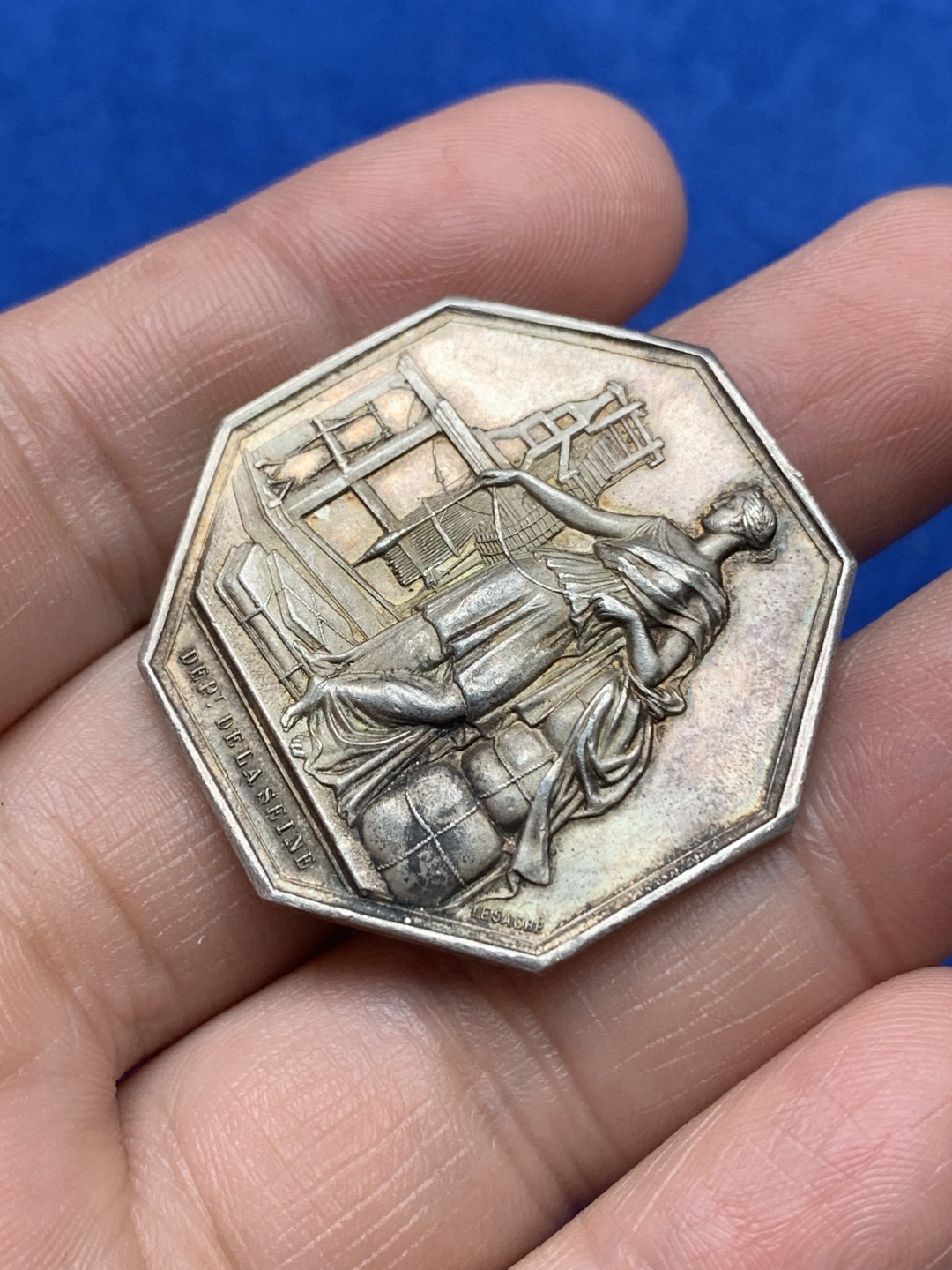 《竞宝斋》第157场-法国八角与章 专场！周日，周一，周四 3场 (全场包邮) 法国八角银质代币，塞纳河工会，18.61g，35.5mm，丰饶角边铭，金色包浆