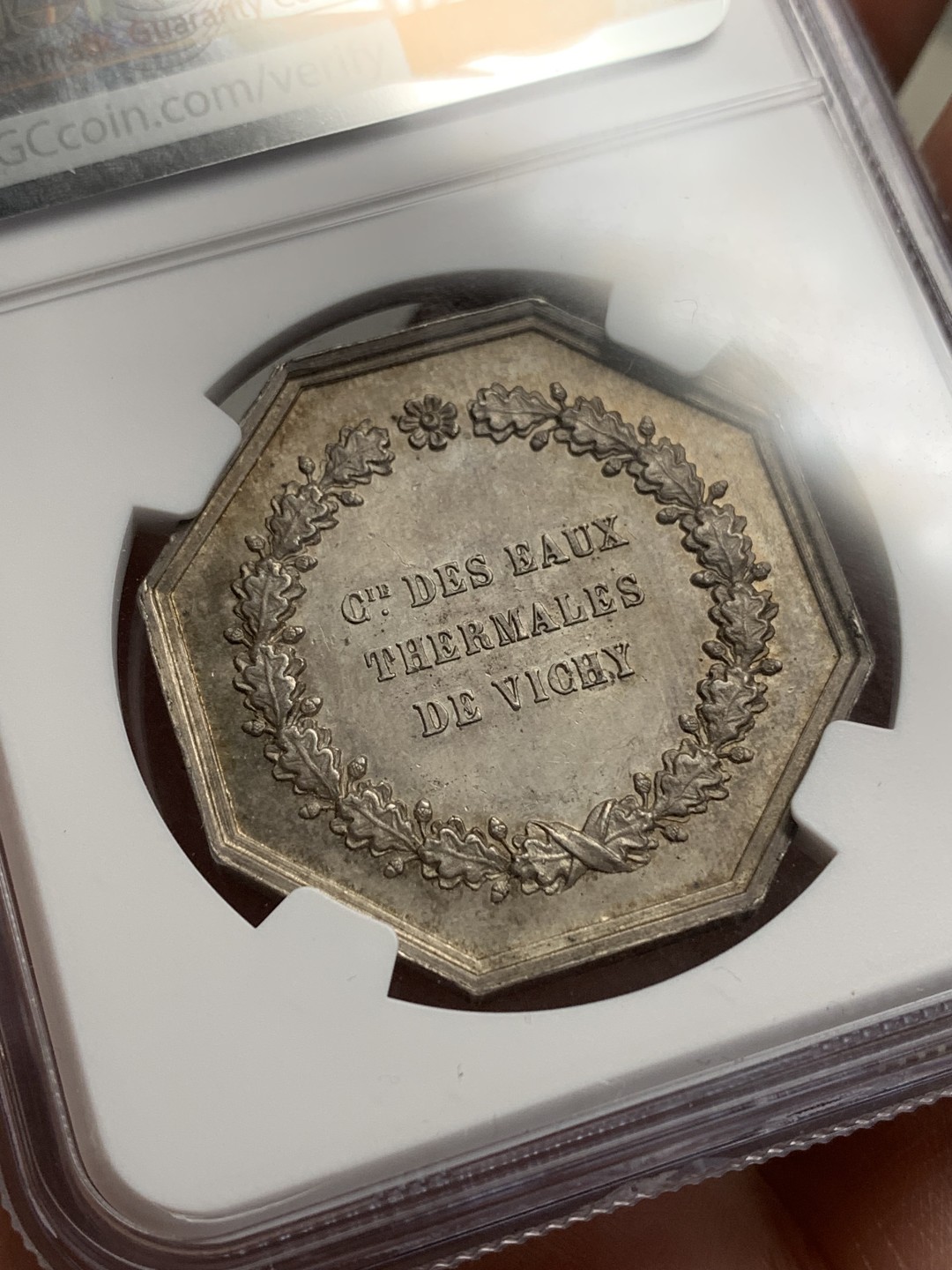 《竞宝斋》第157场-法国八角与章 专场！周日，周一，周四 3场 (全场包邮) NGC-MS64法国八角银质代币,维希医学会，正面是西方医学之父希波克拉底，蜜蜂边铭