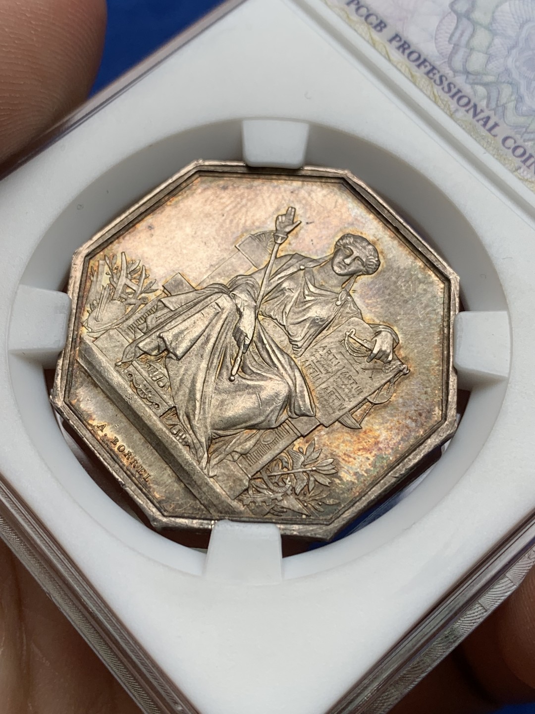 《竞宝斋》第157场-法国八角与章 专场！周日，周一，周四 3场 (全场包邮) 法国 八角银质代币 巴黎公证人，19.53g，34mm，丰饶角边铭，底板干净，状态很好，眉毛头发等高点俱在