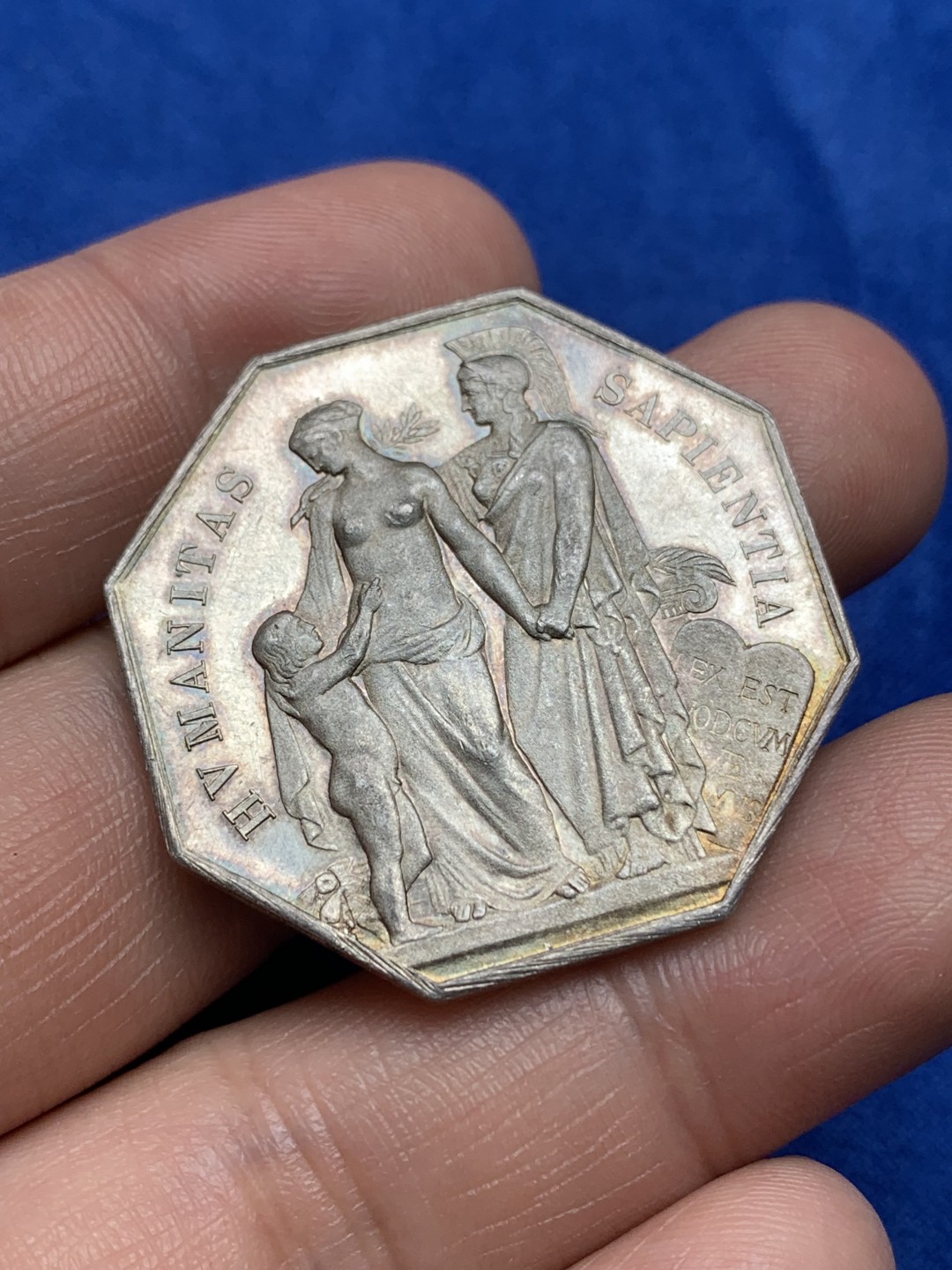 《竞宝斋》第157场-法国八角与章 专场！周日，周一，周四 3场 (全场包邮) 法国八角银质代币，1870年公证人优先协会，智慧女神雅典娜和一对母子，19.88g，35.8mm，丰饶角边铭，金色包浆