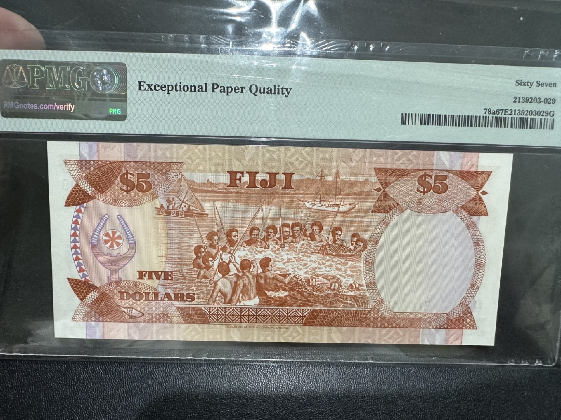 《外钞收藏家》第二百六十九期 1980年斐济5刀 PMG67