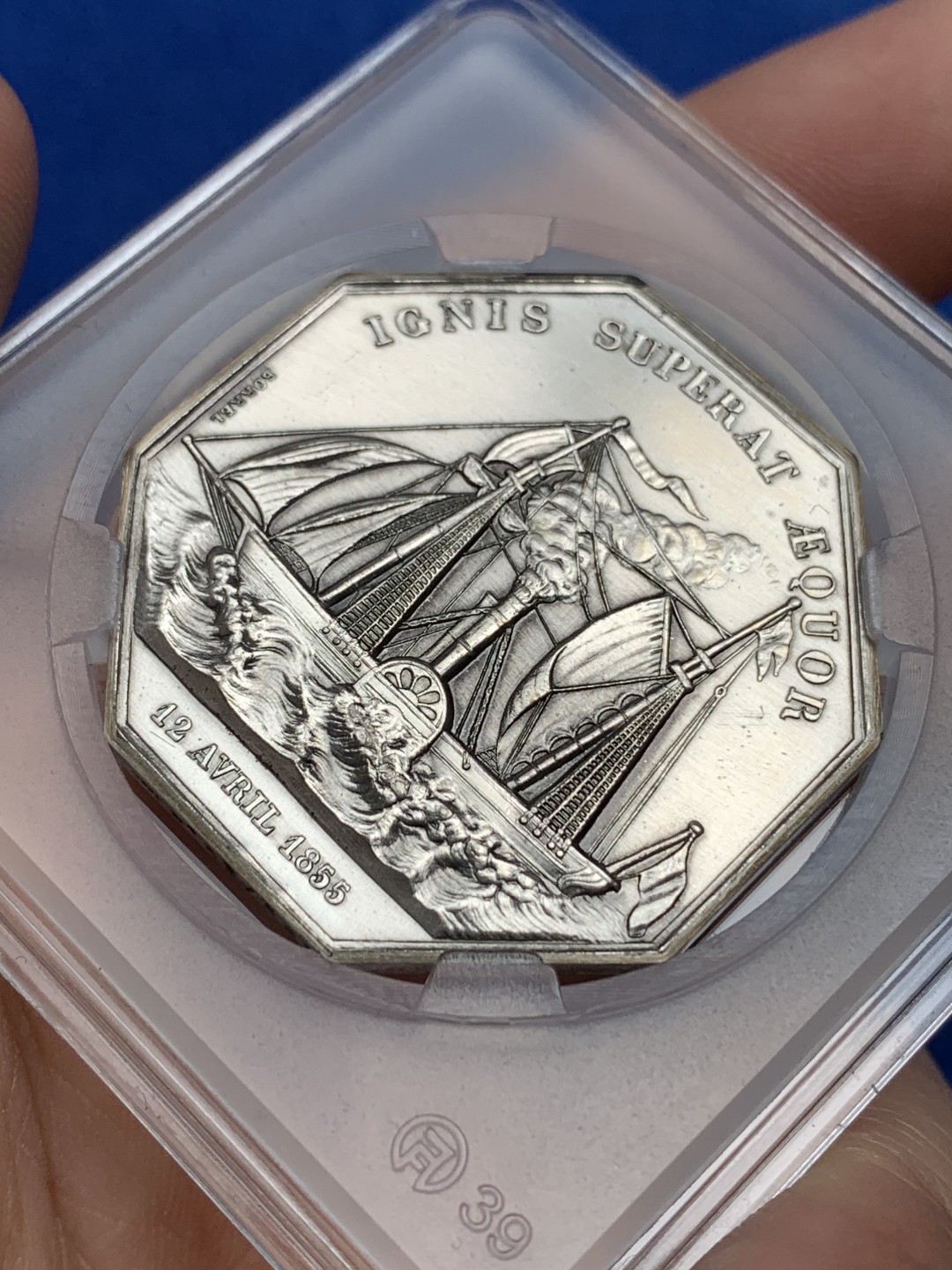 《竞宝斋》第157场-法国八角与章 专场！周日，周一，周四 3场 (全场包邮) 法国八角银质代币，内河和海运轮船公司，26.68g，38.5mm，丰饶角后铸带500枚编号