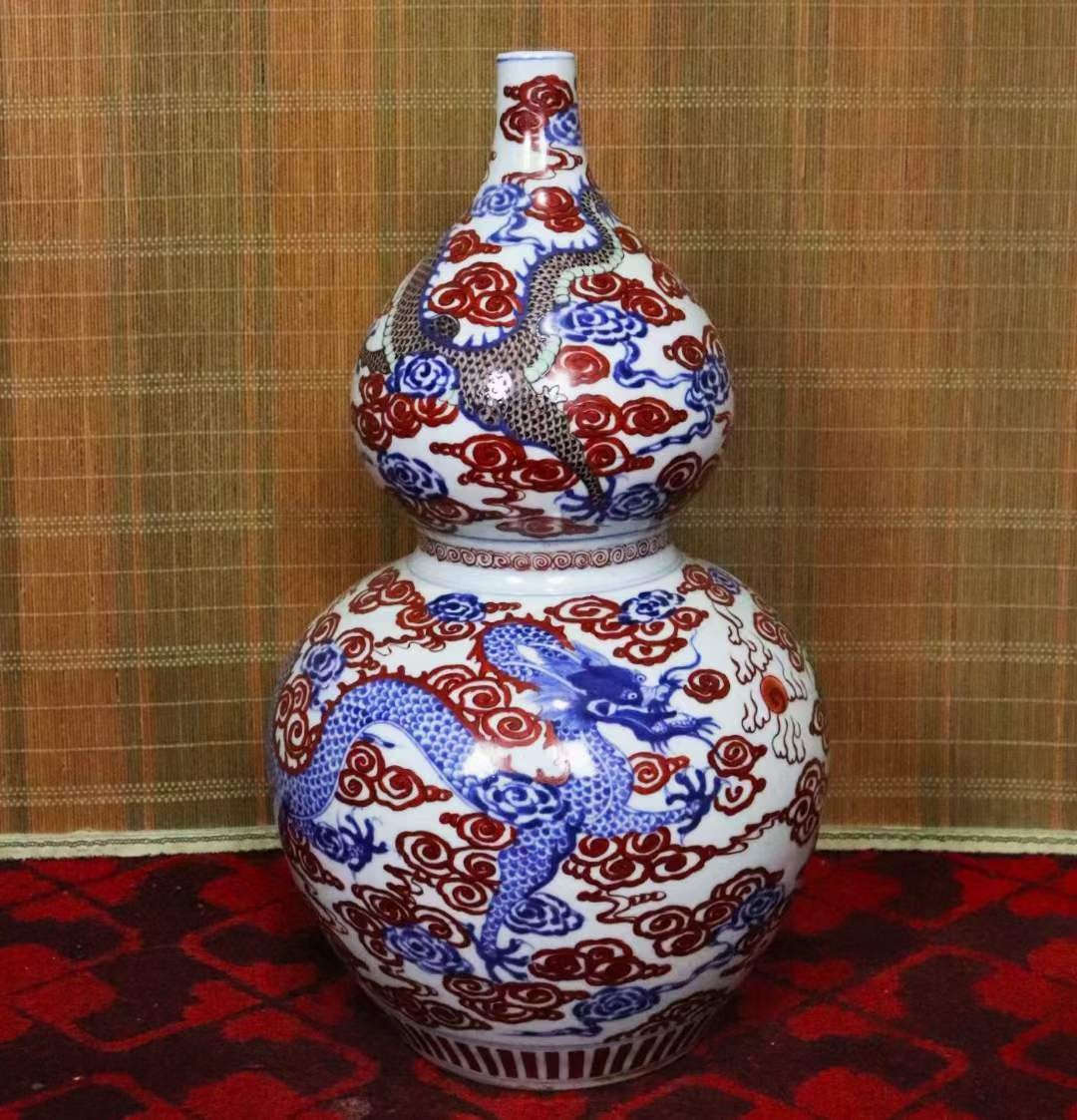 旧藏 大清康熙年制五彩穿云龙纹葫芦瓶