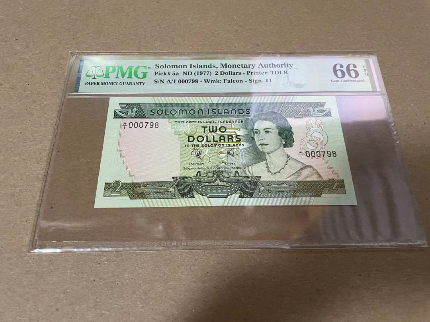 【Blue Auction】✨世界纸币精拍第316期——周日畅拍场 【A1冠798百位小号】所罗门群岛 1977年2元 PMG66EPQ 女王
