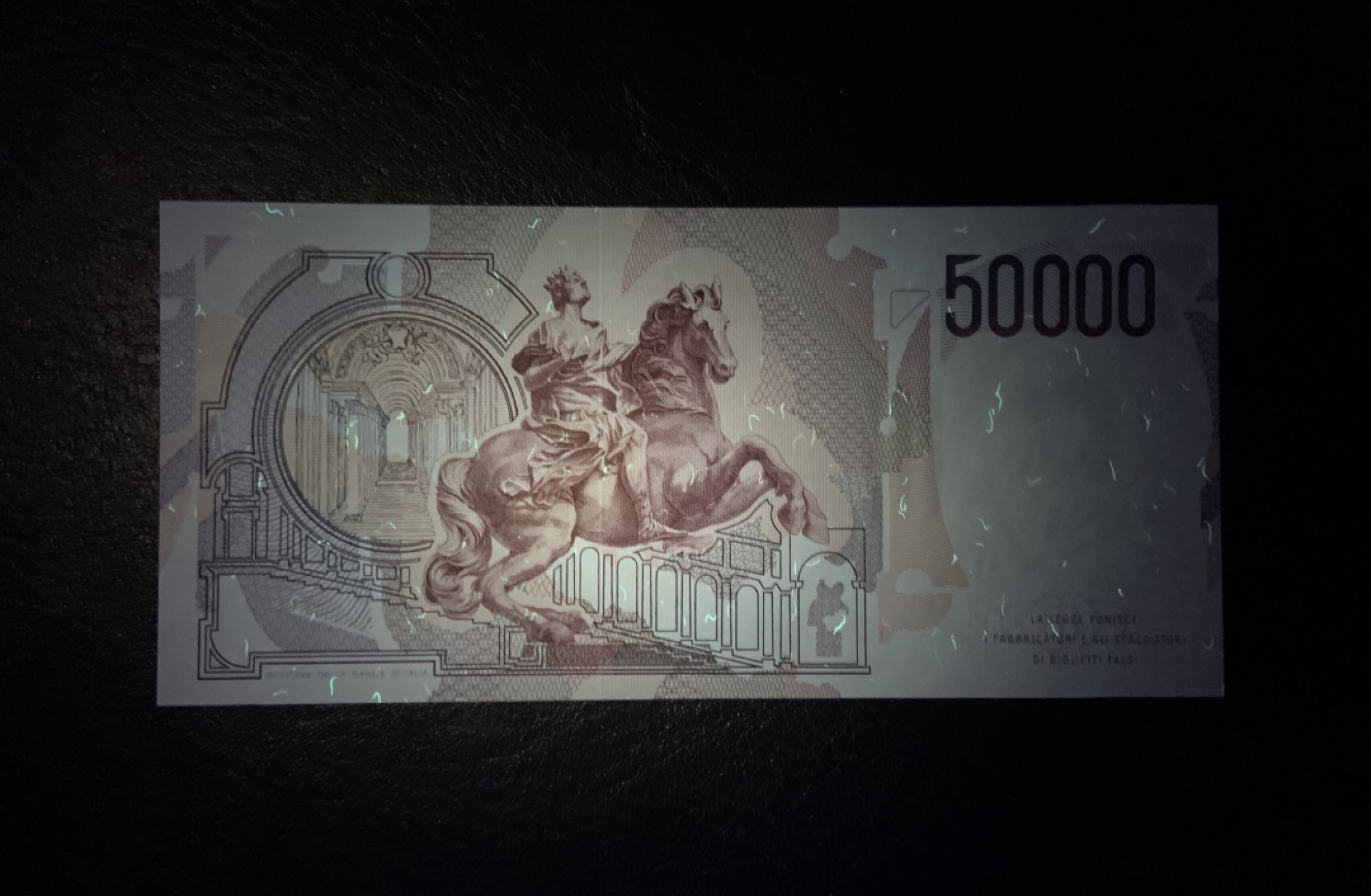 收藏联盟Quantum Auction 第253期拍卖  意大利1983年50000里拉 品相UNC
