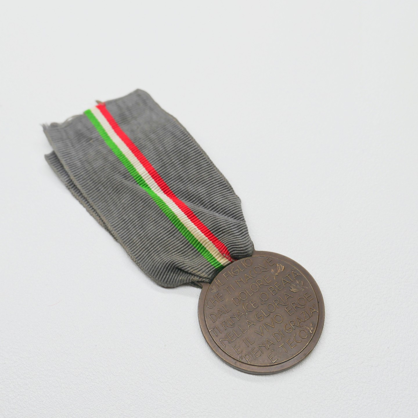 交易所2023-4-22群拍 意大利一战阵亡士兵纪念章，遗属版，授予阵亡士兵遗孀