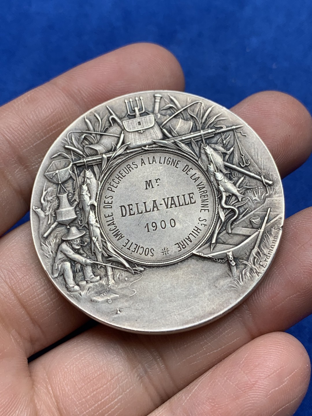 《竞宝斋》第157场-法国八角与章 专场！周日，周一，周四 3场 (全场包邮) 法国银章，1900年拉瓦雷讷垂钓者爱好协会，48.6g，46.3mm，丰饶角边铭