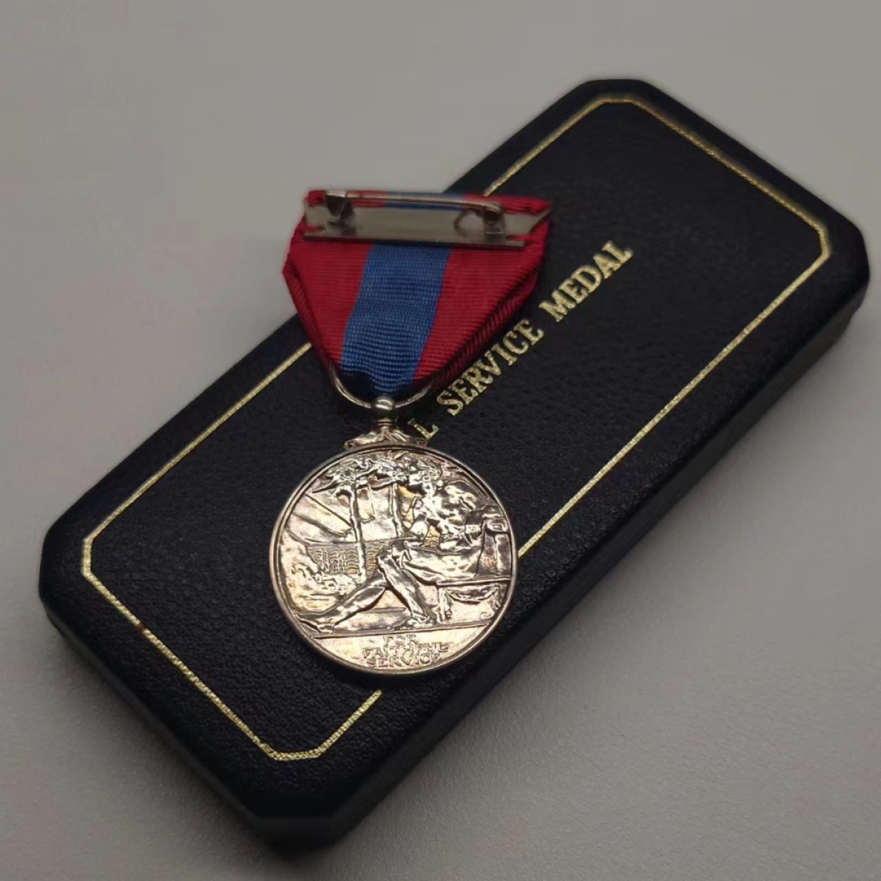 交易所2023-4-22群拍 英国帝国服务奖章，伊丽莎白二世版本，银质