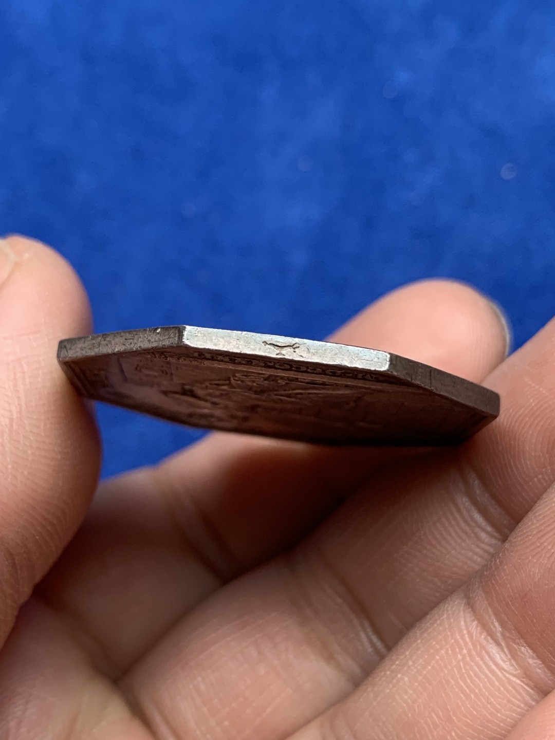 《竞宝斋》第157场-法国八角与章 专场！周日，周一，周四 3场 (全场包邮) 法国八角银质代币，巴黎证交所，审慎之神普鲁登斯坐于证交所建筑之前，19.58g，36.3mm，油灯边铭，12点方向有过挂件痕迹