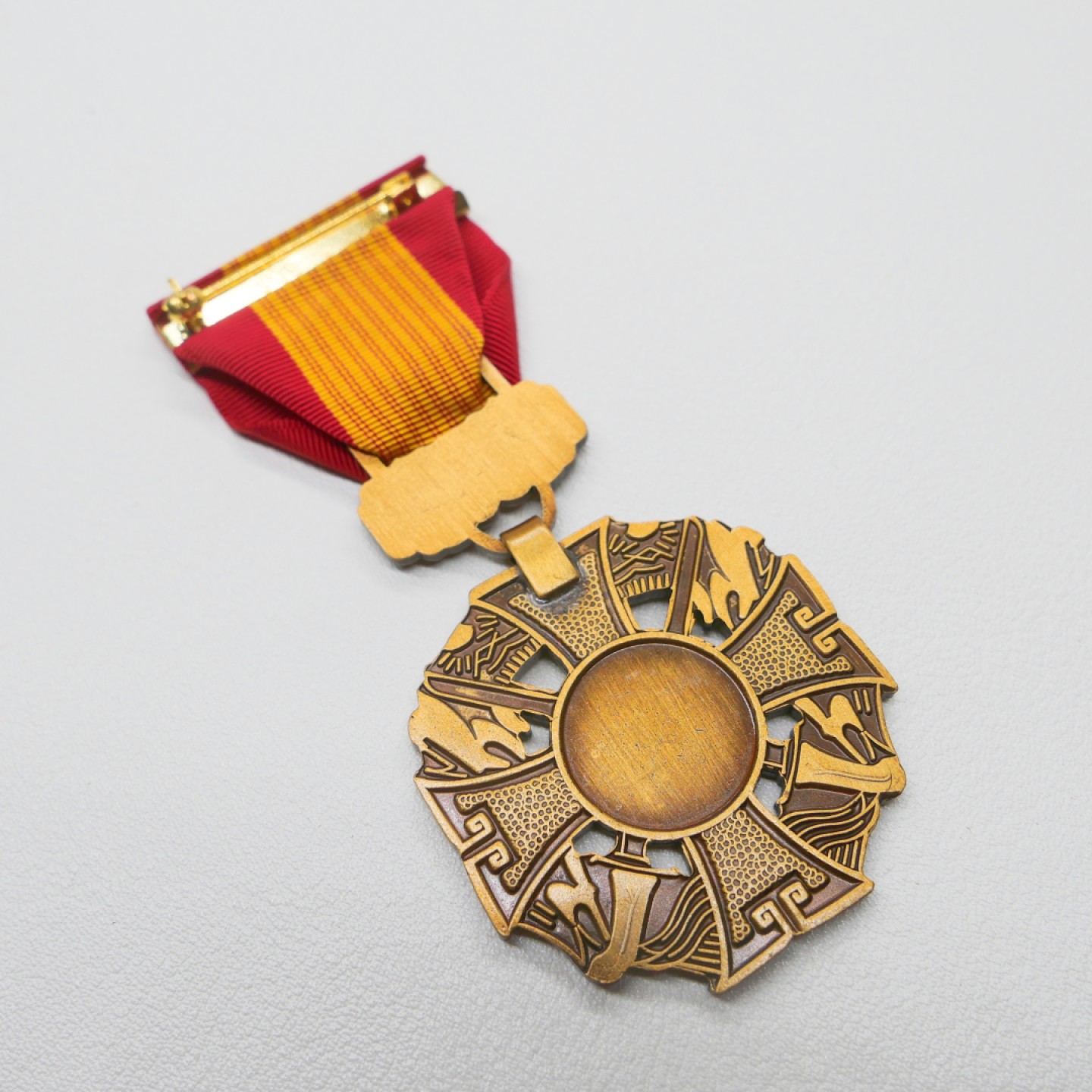 交易所2023-4-22群拍 南越英勇十字奖章