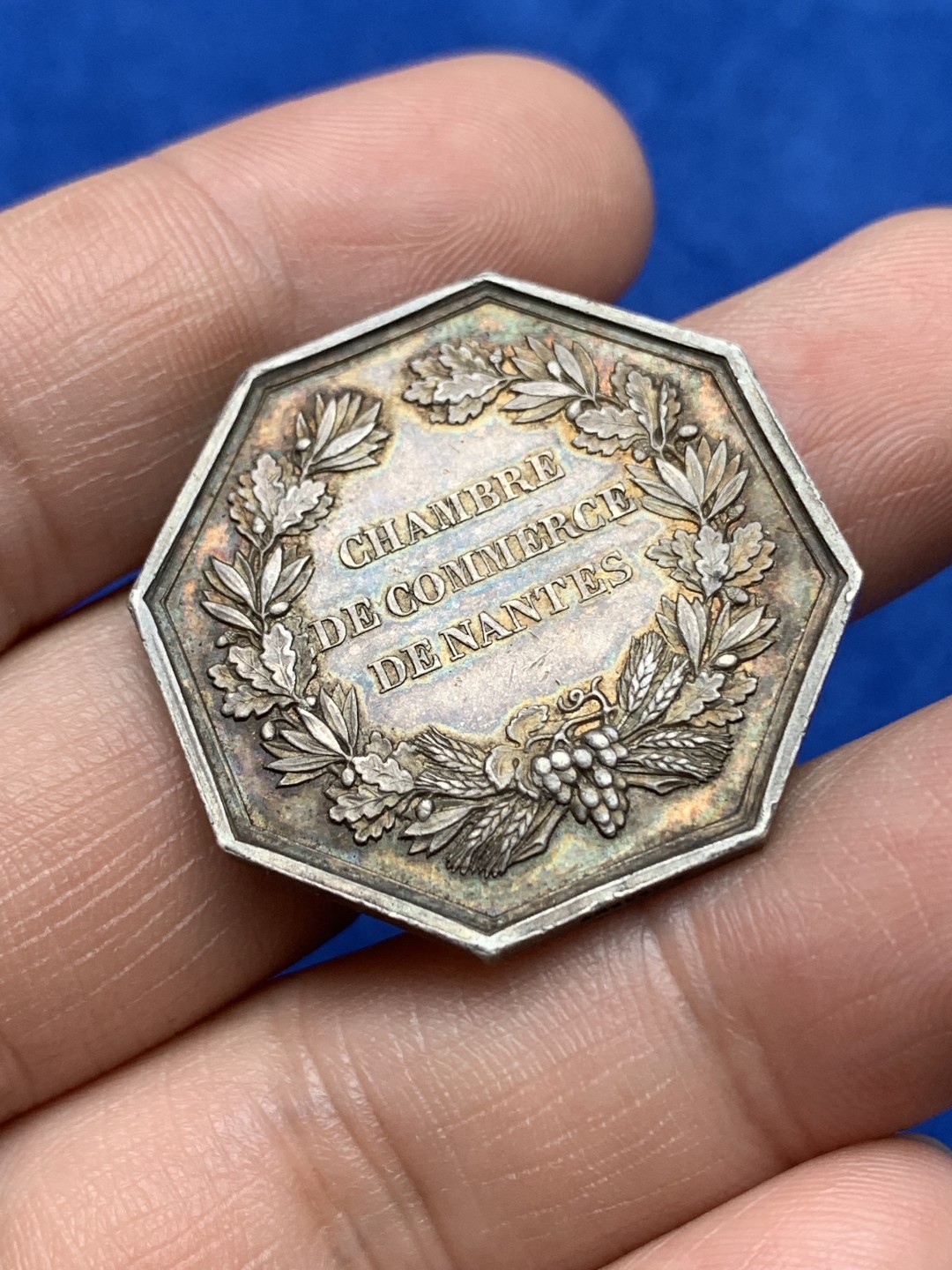 《竞宝斋》第157场-法国八角与章 专场！周日，周一，周四 3场 (全场包邮) 法国八角银质代币，南特商会，13.13g，31.5mm，蜜蜂边铭