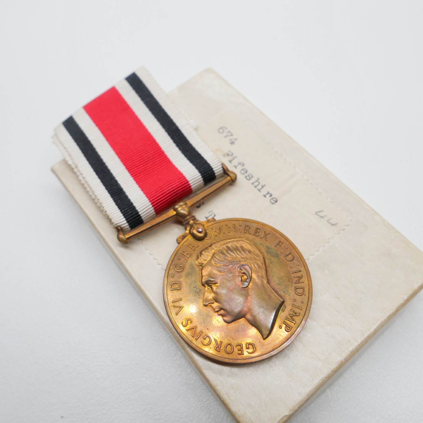 交易所2023-4-22群拍 英国志愿警察长期服役奖章，乔治六世版，原盒