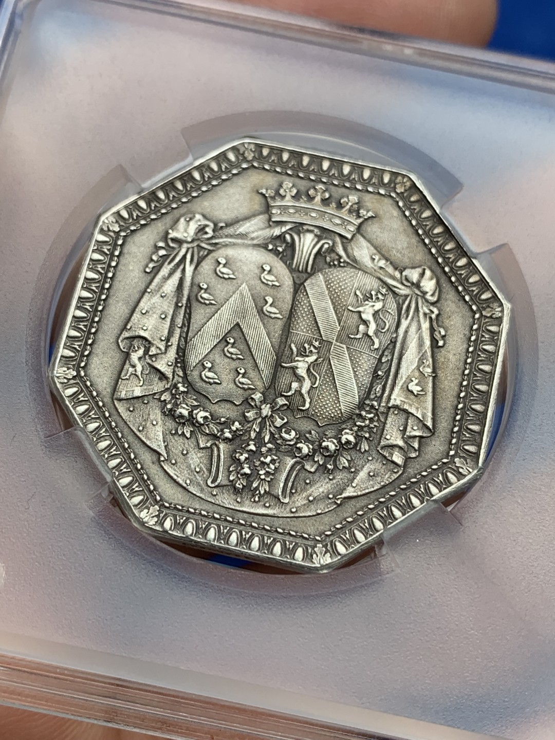 《竞宝斋》第157场-法国八角与章 专场！周日，周一，周四 3场 (全场包邮) 法国八角银质代币，婚章三个小天使，16.21g，33.8mm，丰饶角边铭