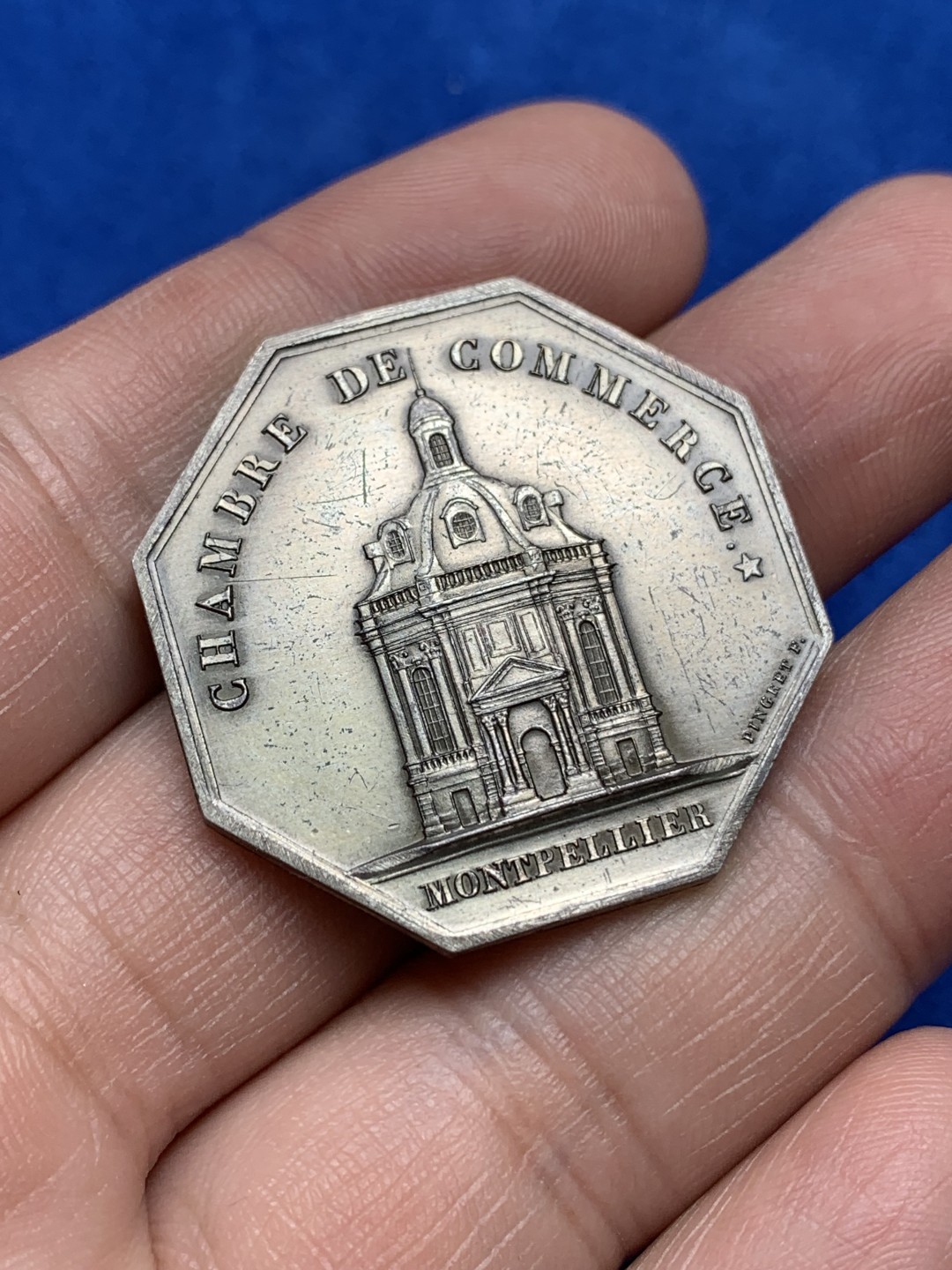 《竞宝斋》第157场-法国八角与章 专场！周日，周一，周四 3场 (全场包邮) 法国八角银质代币，蒙彼利埃商会，19.27g，33.5mm，丰饶角边铭