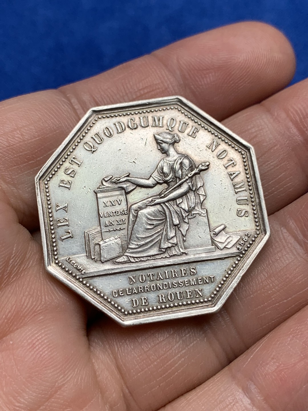 《竞宝斋》第157场-法国八角与章 专场！周日，周一，周四 3场 (全场包邮) 法国八角银质代币，鲁昂地区公证处，22.02g，36.2mm，蜜蜂边铭，大块头