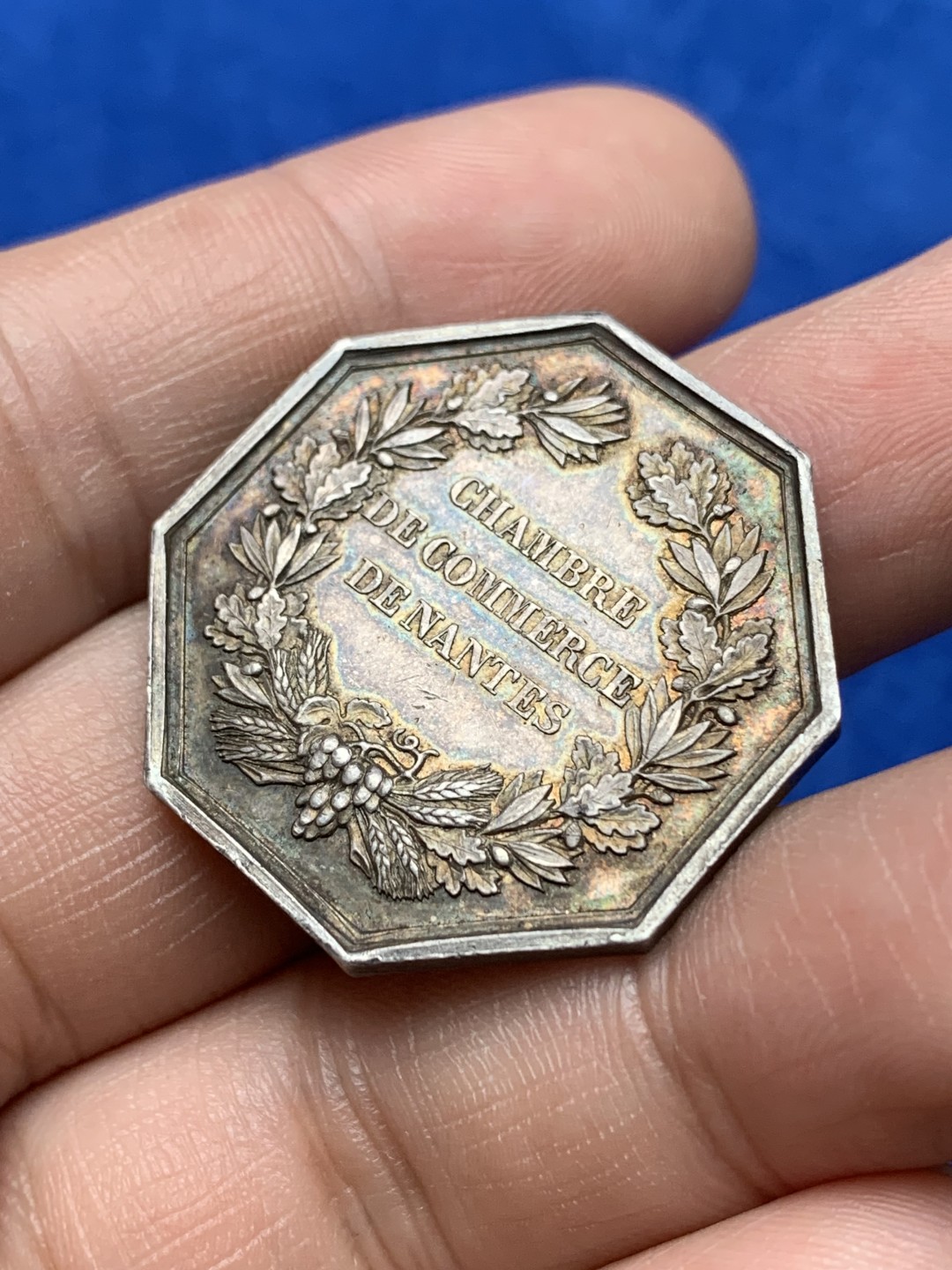 《竞宝斋》第157场-法国八角与章 专场！周日，周一，周四 3场 (全场包邮) 法国八角银质代币，南特商会，13.13g，31.5mm，蜜蜂边铭