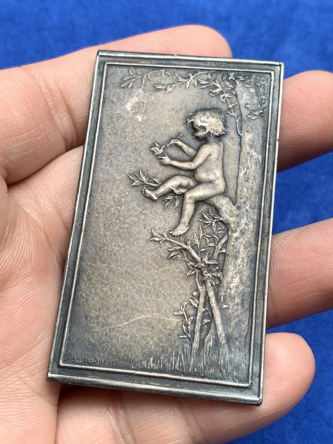 《竞宝斋》第157场-法国八角与章 专场！周日，周一，周四 3场 (全场包邮) 法国方形银章，迪耶普的《巢》，59.41g，66*37.5mm，丰饶角边铭