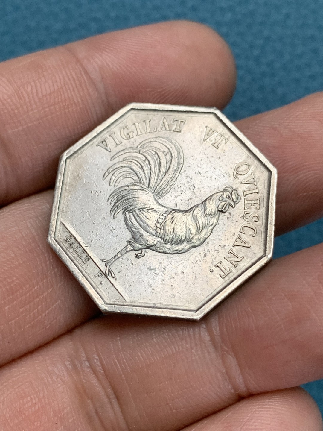 《竞宝斋》第157场-法国八角与章 专场！周日，周一，周四 3场 (全场包邮) 法国八角银质代币，警察和宪兵，10.87g，29.7mm，早期无边铭