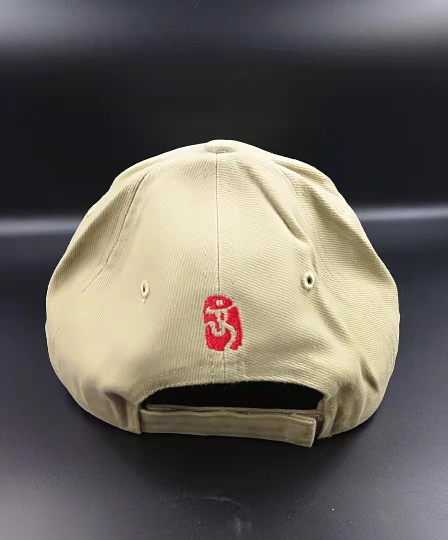 北京2008年奥运会纪念款棒球帽，纯棉，收佩戴均可。可以调节大小，均码，奥运特许商品，极好体育题材收藏品。