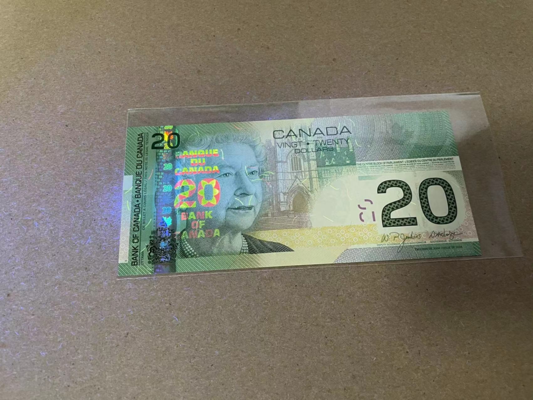 【Blue Auction】✨世界纸币精拍第316期——周日畅拍场  【获奖钞 AYR首冠无47】加拿大 2004年20元 全新UNC 女王 升值品种 