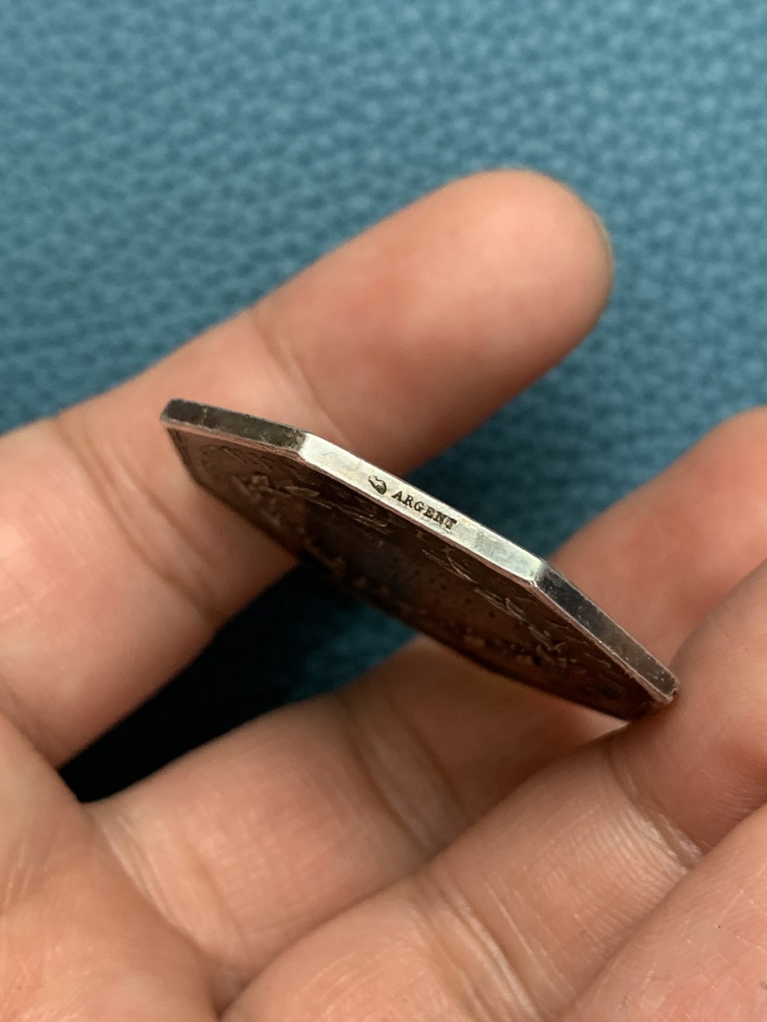 《竞宝斋》第157场-法国八角与章 专场！周日，周一，周四 3场 (全场包邮) 法国八角银质代币，反盗猎协会，20.00g，36.8mm，丰饶角边铭