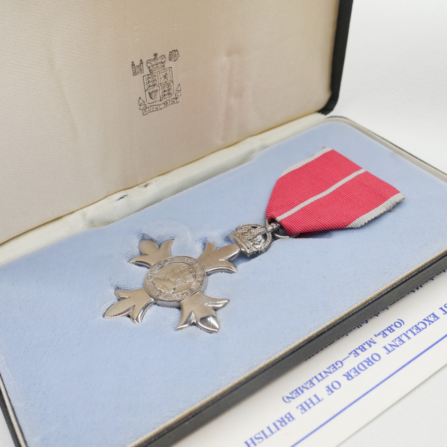 交易所2023-4-22群拍 英国成员级大英帝国勋章，MBE，军事版，品相极佳