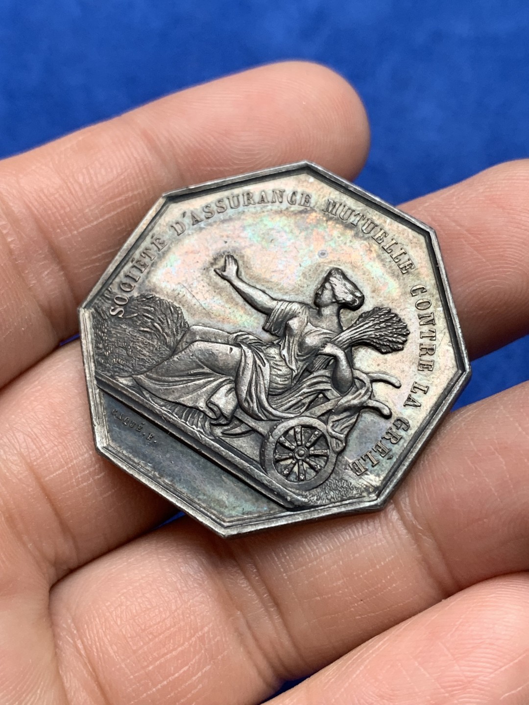 《竞宝斋》第157场-法国八角与章 专场！周日，周一，周四 3场 (全场包邮) 法国八角银质代币，冰雹互助保险，18.96g，36.3mm，手指边铭，五彩包浆