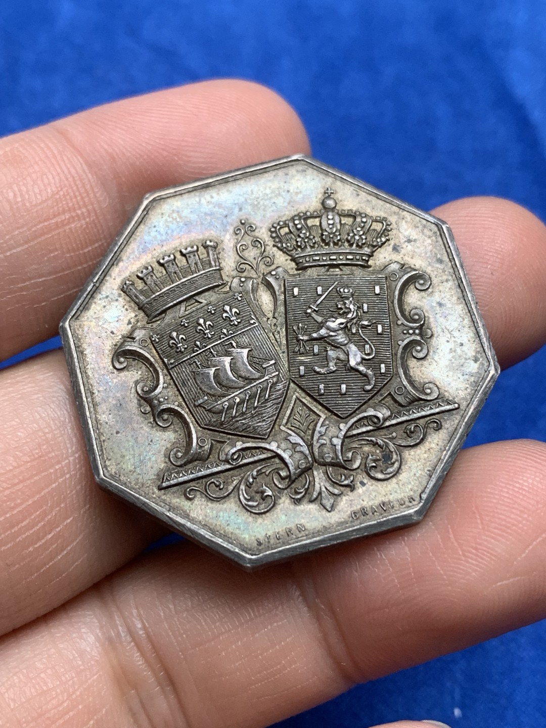 《竞宝斋》第157场-法国八角与章 专场！周日，周一，周四 3场 (全场包邮) 法国八角银质代币，巴黎荷兰银行，21.22g，36.3mm，丰饶角，老包浆