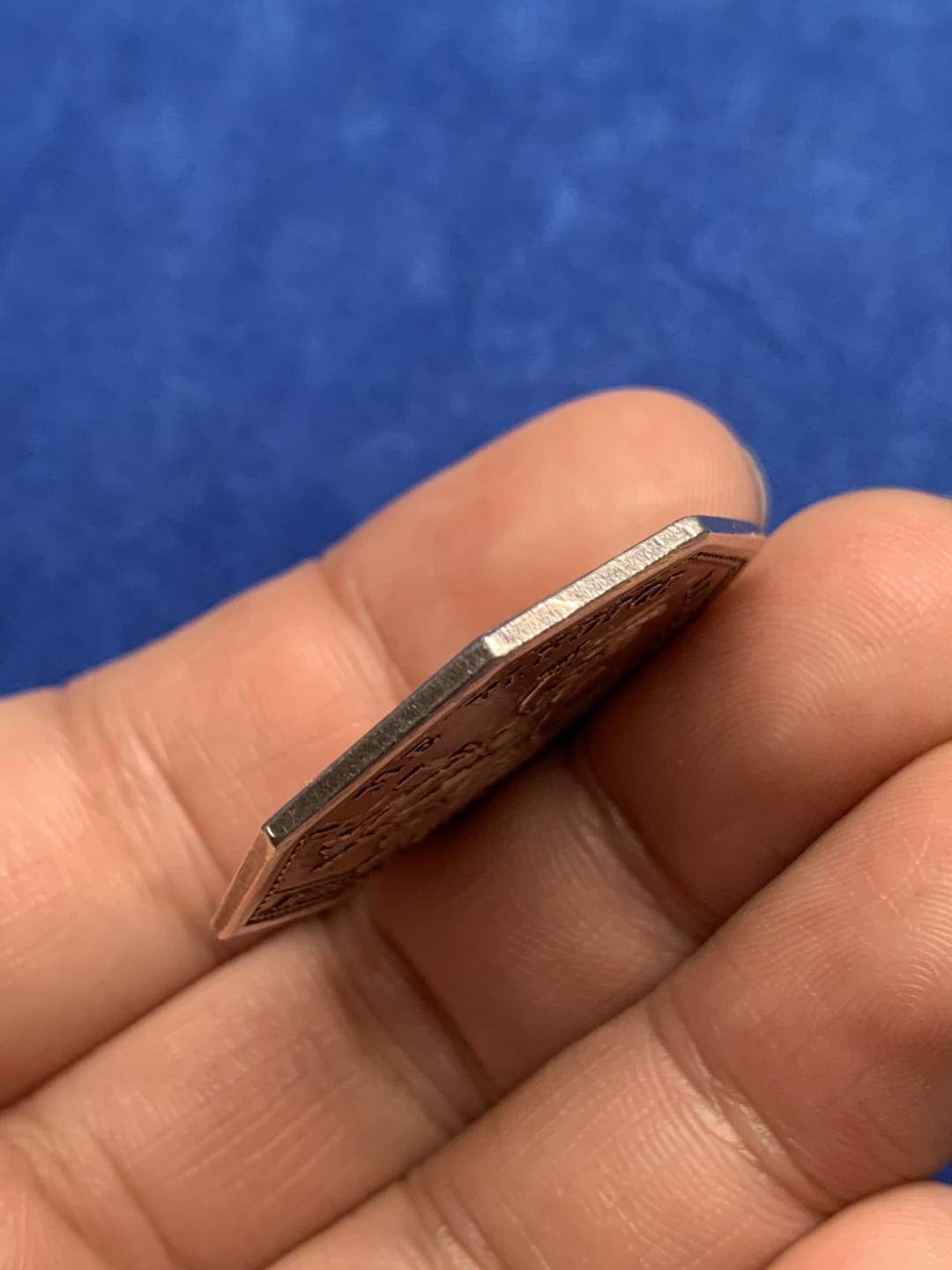 《竞宝斋》第157场-法国八角与章 专场！周日，周一，周四 3场 (全场包邮) 法国八角银质代币，1780年奥尔良市政厅，13.36g，32.4mm，早期无边铭，乾隆年的东西