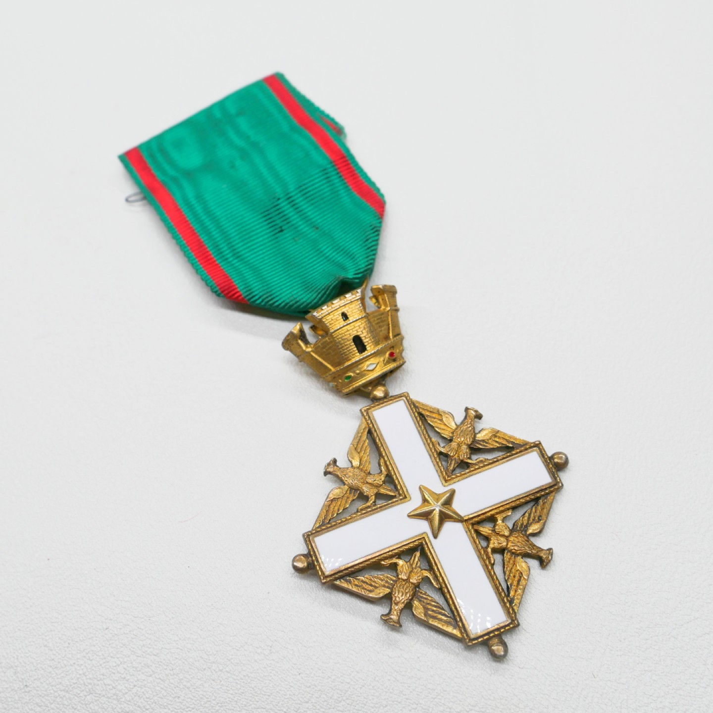 交易所2023-4-22群拍 意大利骑士级共和国功勋勋章，银质珐琅带标