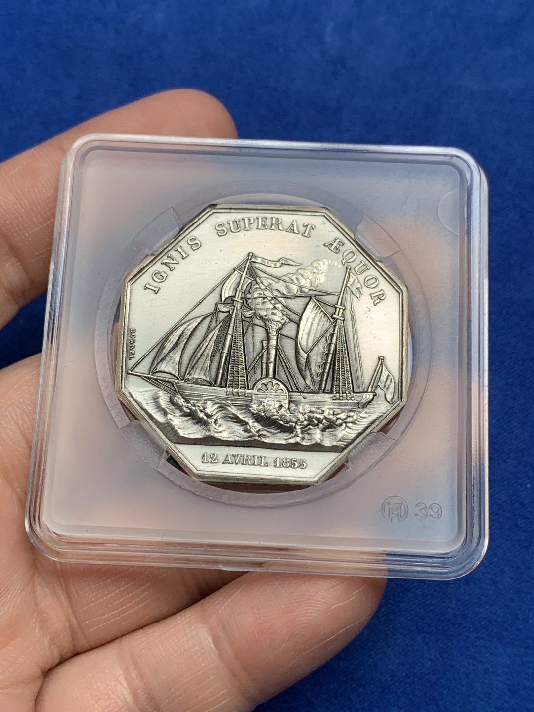 《竞宝斋》第157场-法国八角与章 专场！周日，周一，周四 3场 (全场包邮) 法国八角银质代币，内河和海运轮船公司，26.68g，38.5mm，丰饶角后铸带500枚编号