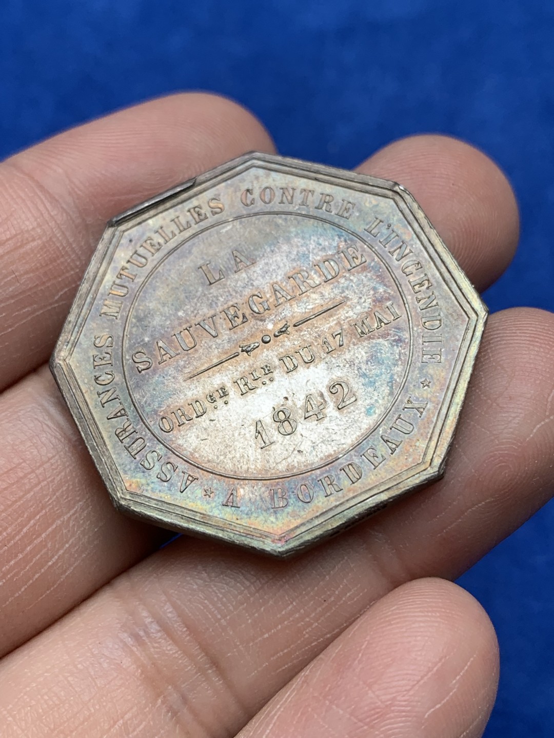 《竞宝斋》第157场-法国八角与章 专场！周日，周一，周四 3场 (全场包邮) 法国 八角银质代币 波尔多火灾互助保险公司，19.45g，35.2mm，手指边铭，原味包浆，有轻磕