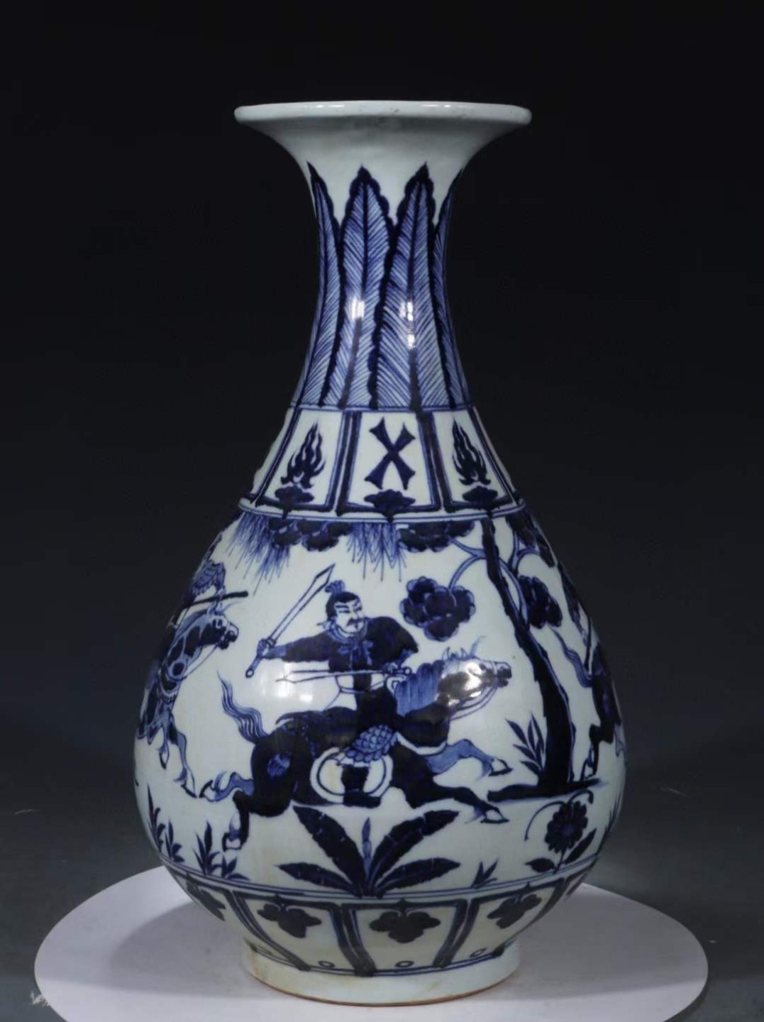 旧藏 元青花【三英战吕布】人物故事纹玉壶春瓶