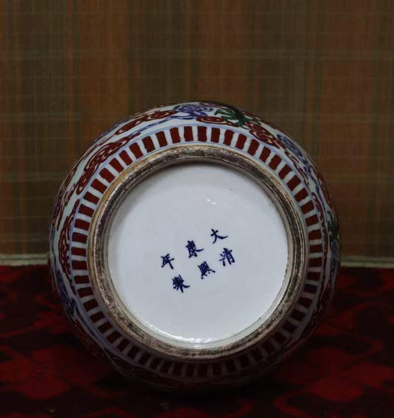 旧藏 大清康熙年制五彩穿云龙纹葫芦瓶