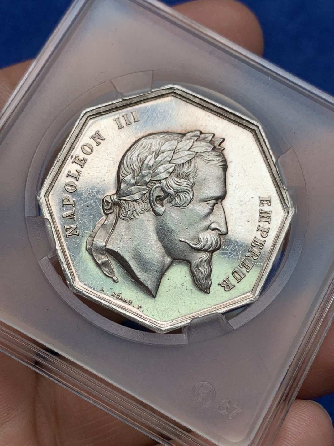 《竞宝斋》第157场-法国八角与章 专场！周日，周一，周四 3场 (全场包邮) 法国八角银质代币，凤凰火灾保险，拿破仑三世，23.4g，36mm，手指边铭