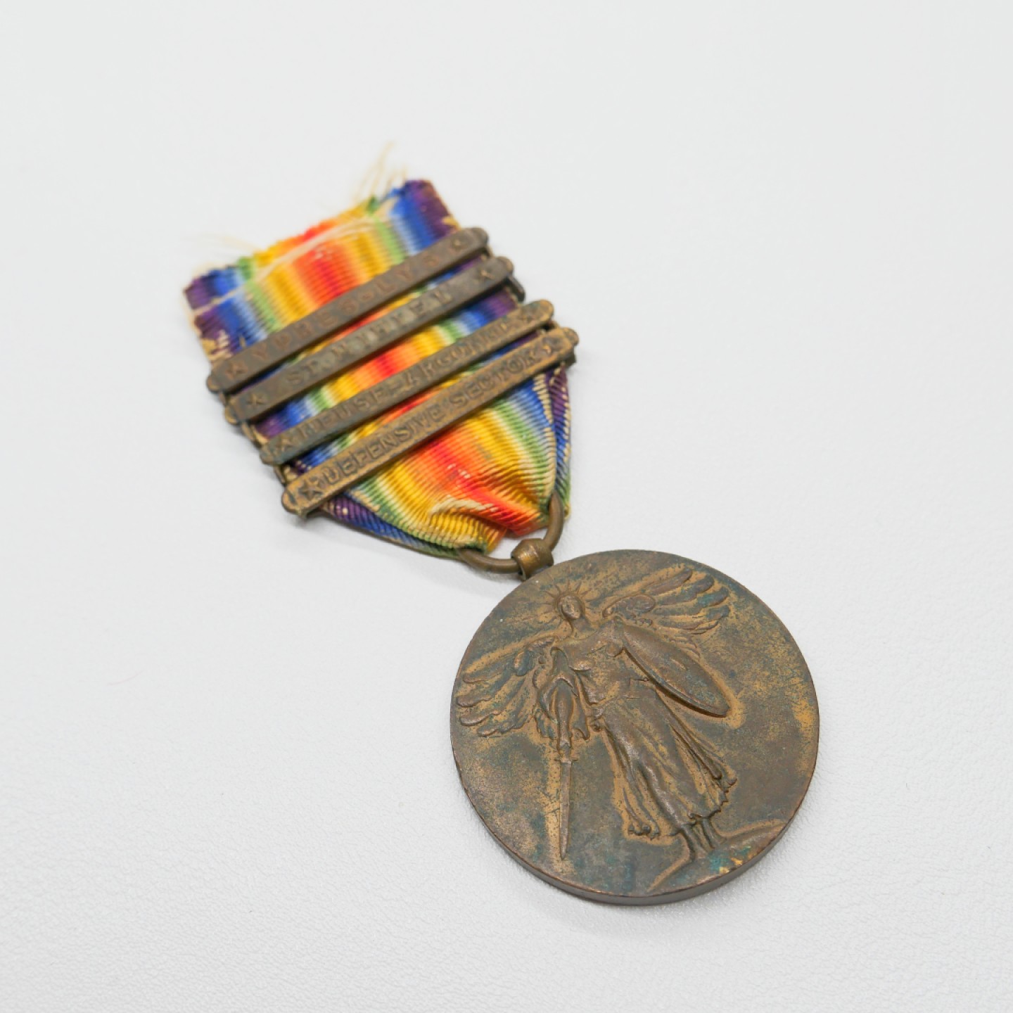 交易所2023-4-22群拍 美国一战胜利奖章，4勋条