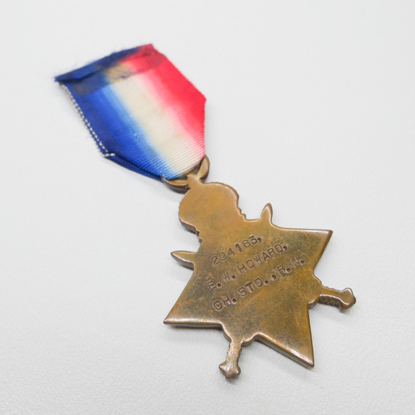 交易所2023-4-22群拍 英国一战14-15之星奖章，铜质，授予皇家海军霍华德，此人参与中国近代史重要转折